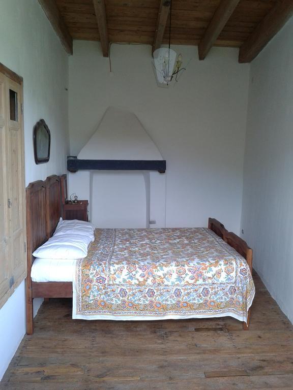 Hotel Rural House Rondini Camposasco Exterior foto